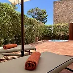 Casa Son Moja